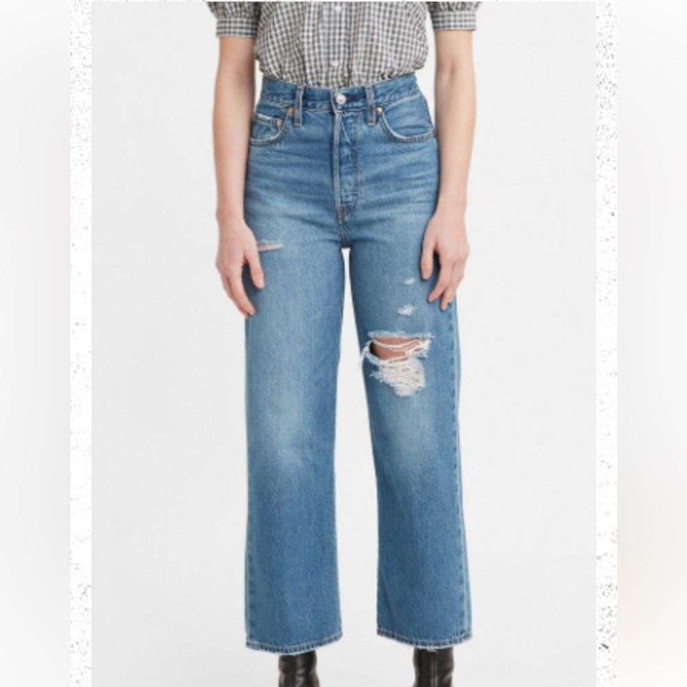 Levi’s Ribcage Straight Ankle Jeans